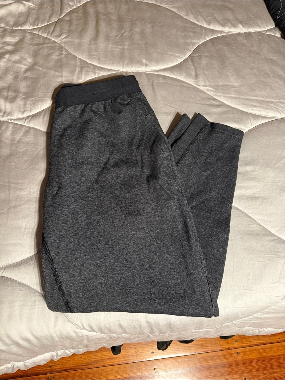 Men's Dark Gray Nike yoga Jogger